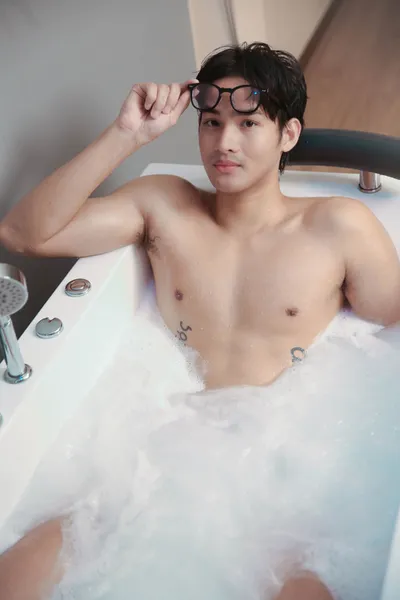EARTH · 男技师 · Mandel Spa · 曼谷 (照片 2)